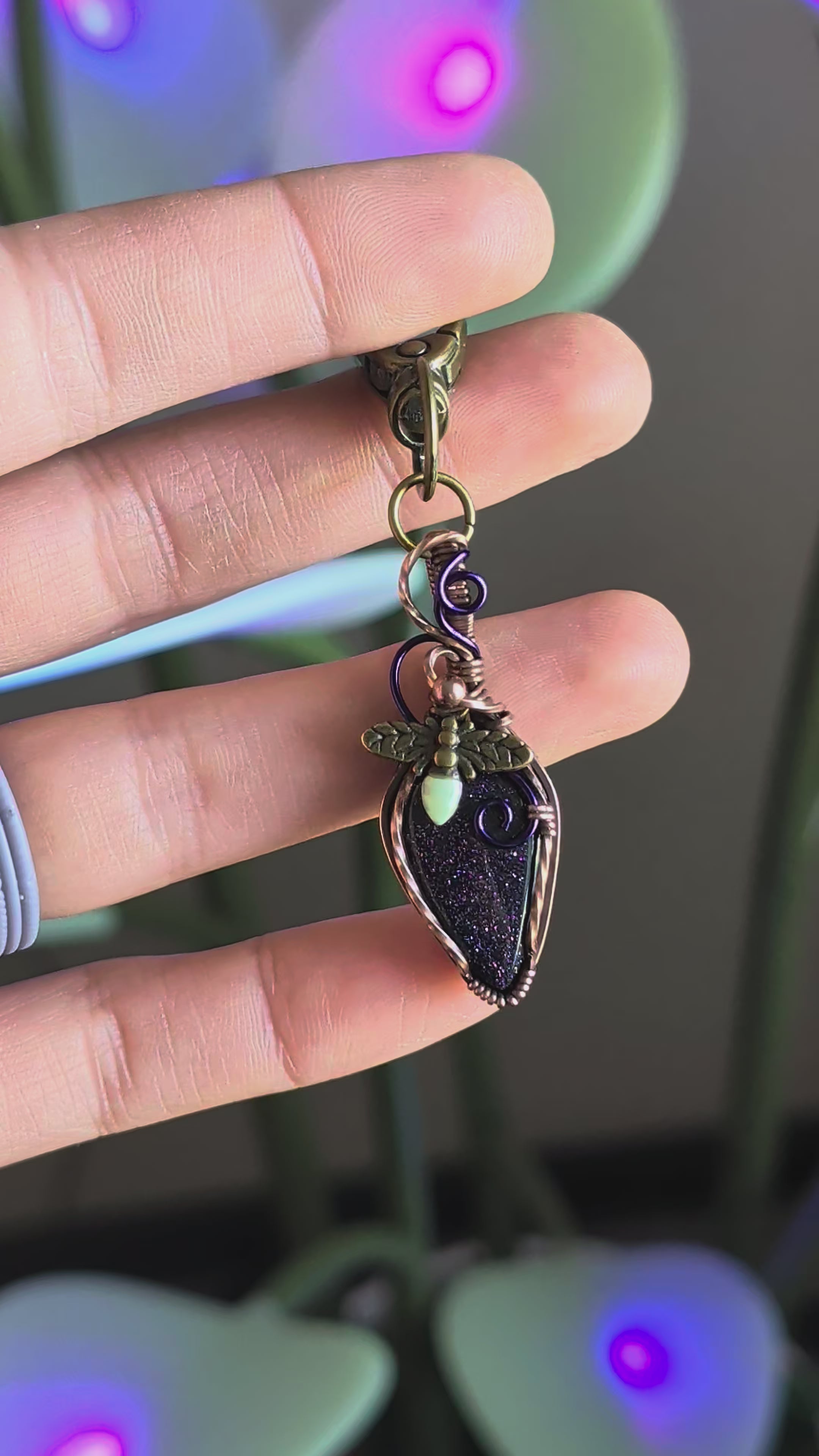 Firefly Glowie Dangle